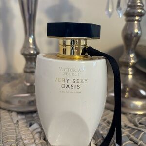 Victoria's Secret Very Sexy Oasis White and Gold Perfume